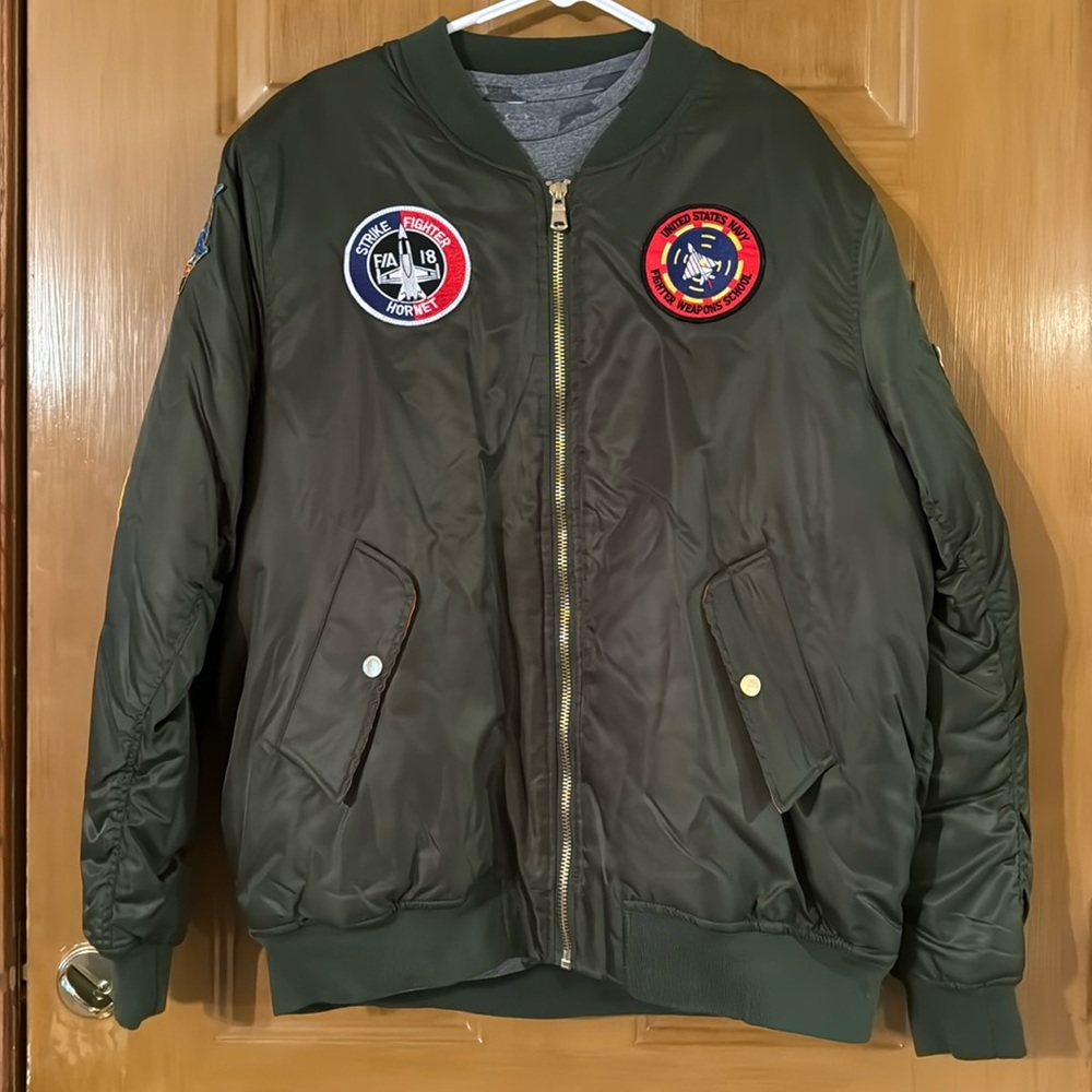 Size XXL Unisex Top Gun Military Green Bomber Jacket & Tee / Top Gun Halloween
